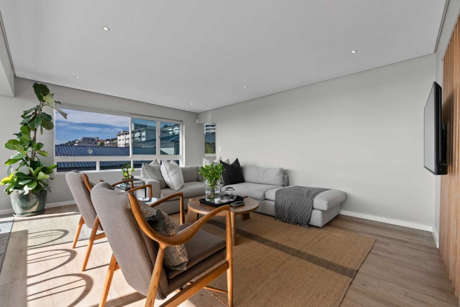 3 Bedroom Property for Sale in Sea Point Western Cape